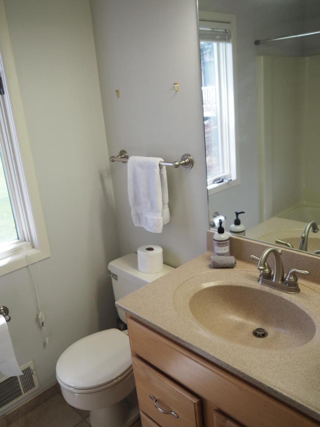 The Grand Getaway - Gorgeous And Great Location! Villa Traverse City Exteriör bild